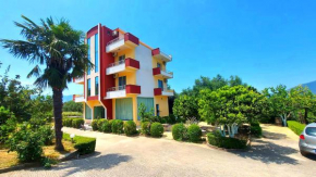 Vila Dini